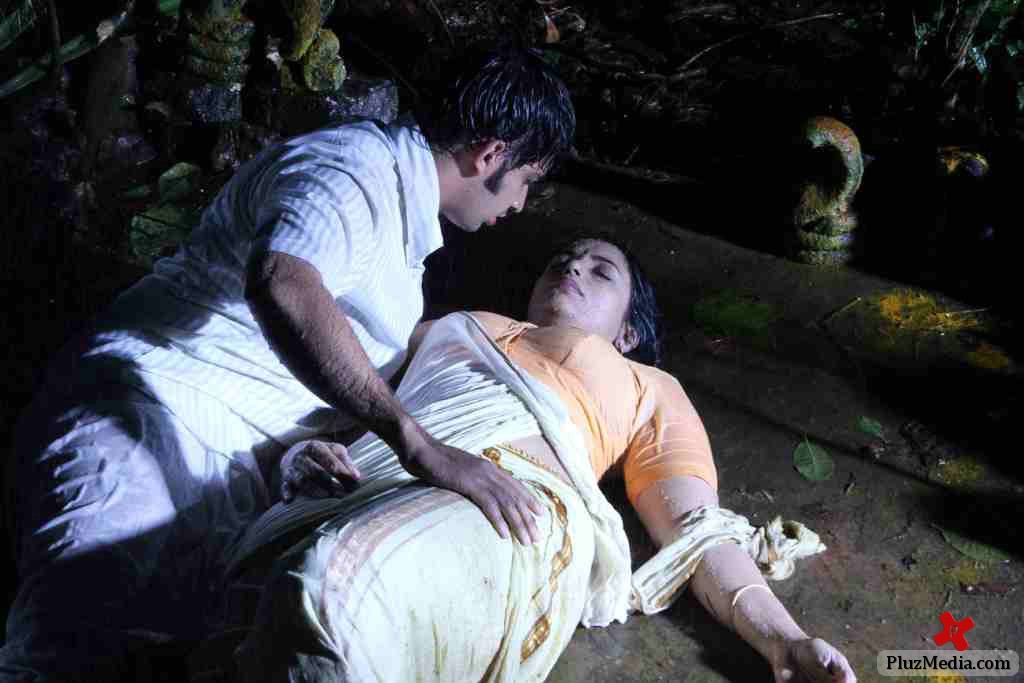 Rathi Nirvedam Hot Movie Stills | Picture 80012